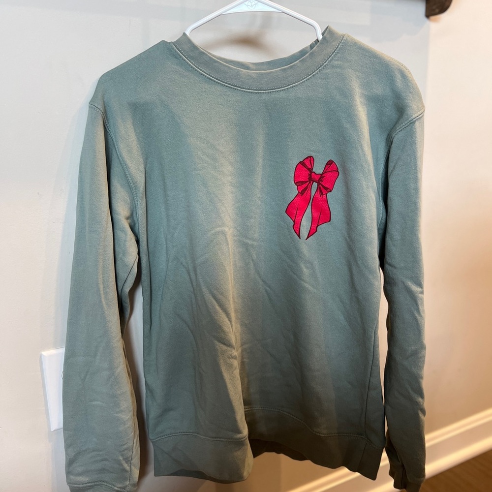 LIVING FULLY CO - Christmas Sweatshirt